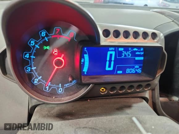 ✅ 2012 Chevrolet Sonic LS • VIN: 1G1JB5SH9C4136390 • Lot: 71676875. Wystawiony na Copart z przebiegiem 80 646 mil. Bezpłatny archiwum sprzedaży aukcyjnych z USA i szczegółowy raport historii pojazdu na DreamBid. Zdjęcie 9.