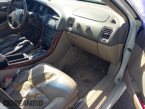 ✅ 2002 Acura TL Type S • VIN: 19UUA569X2A038674 • Lot: 42564093. Wystawiony na IAAI z przebiegiem 328 289 mil. Bezpłatny archiwum sprzedaży aukcyjnych z USA i szczegółowy raport historii pojazdu na DreamBid. Zdjęcie 5.