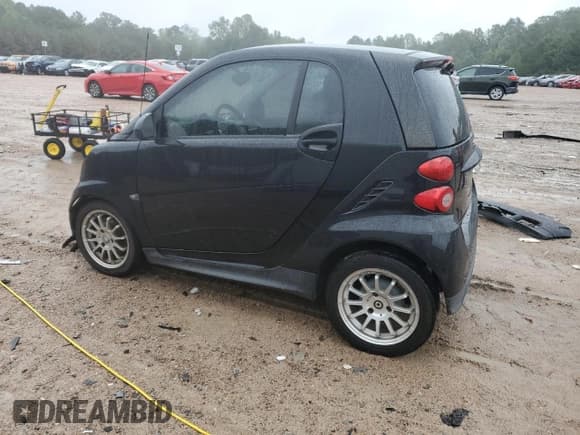 ✅ 2014 Smart fortwo Pure • VIN: WMEEJ3BAXEK756202 • Лот: 80860825. Опубликован ранее на Copart с пробегом 46 208 миль. Бесплатный доступ к архиву аукционных продаж из США и подробный отчёт об истории автомобиля на DreamBid. Изображение 2.