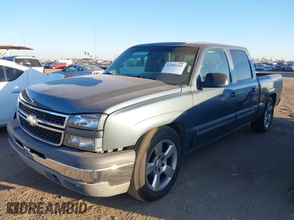 ✅ 2006 Chevrolet Silverado 1500 LT1 • VIN: 2GCEC13T061193899 • Лот: 43589182. Опубликован ранее на IAAI с пробегом 158 227 миль. Бесплатный доступ к архиву аукционных продаж из США и подробный отчёт об истории автомобиля на DreamBid. Изображение 2.