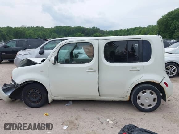 ✅ 2009 Nissan Cube S • VIN: JN8AZ28R39T118410 • Лот: 42403895. Опубликован ранее на IAAI с пробегом 146 143 миль. Бесплатный доступ к архиву аукционных продаж из США и подробный отчёт об истории автомобиля на DreamBid. Изображение 14.