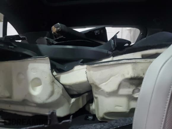 ✅ 2024 Porsche Macan • VIN: WP1AA2XA3RL000481 • Lot: 69364145. Wystawiony na Copart z przebiegiem 13 696 mil. Bezpłatny archiwum sprzedaży aukcyjnych z USA i szczegółowy raport historii pojazdu na DreamBid. Zdjęcie 10.