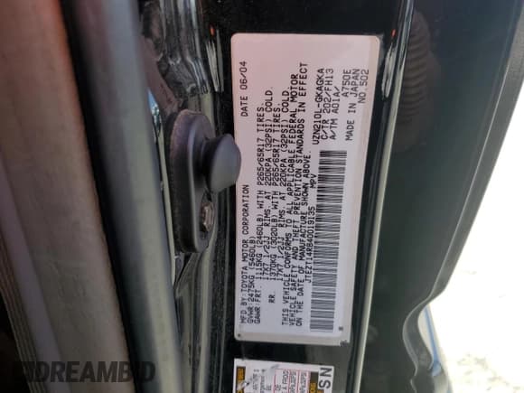 ✅ 2004 Toyota 4Runner SR5 • VIN: JTEZT14R840019135 • Lot: 51852145. Wystawiony na Copart z przebiegiem 148 788 mil. Bezpłatny archiwum sprzedaży aukcyjnych z USA i szczegółowy raport historii pojazdu na DreamBid. Zdjęcie 13.