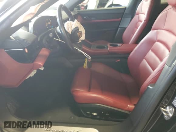 ✅ 2020 Porsche Taycan 4S • VIN: WP0AB2Y13LSA54282 • Lot: 87444685. Wystawiony na Copart z przebiegiem 45 666 mil. Bezpłatny archiwum sprzedaży aukcyjnych z USA i szczegółowy raport historii pojazdu na DreamBid. Zdjęcie 7.