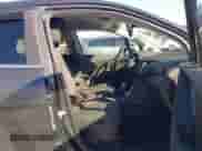 2018 Chevrolet Trax LT z VIN 3GNCJPSBXJL235003, wystawiony jako IAAI lot #43417135 z przebiegiem 86 123 mil mil oraz . Historia ofert i sprzedaży dostępna na DreamBid. Obrazek 5.