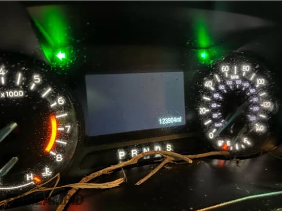 ✅ 2017 Ford Explorer • VIN: 1FM5K7B82HGA25833 • Lot: 53950115. Wystawiony na Copart z przebiegiem 123 904 mil. Bezpłatny archiwum sprzedaży aukcyjnych z USA i szczegółowy raport historii pojazdu na DreamBid. Zdjęcie 9.