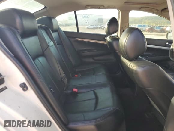 ✅ 2015 Infiniti Q40 • VIN: JN1CV6AP9FM580043 • Lot: 90896415. Wystawiony na Copart z przebiegiem Nie podano. Bezpłatny archiwum sprzedaży aukcyjnych z USA i szczegółowy raport historii pojazdu na DreamBid. Zdjęcie 10.