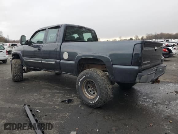 ✅ 2003 Chevrolet Silverado 1500 LS • VIN: 1GCEK19T63E338402 • Лот: 81729944. Опубликован ранее на Copart с пробегом 122 946 миль. Бесплатный доступ к архиву аукционных продаж из США и подробный отчёт об истории автомобиля на DreamBid. Изображение 2.