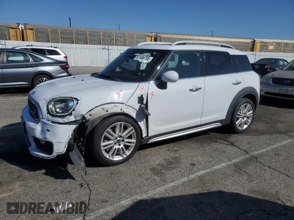 ✅ 2018 MINI Countryman Cooper S • VIN: WMZYT3C30J3E00256 • Lot: 87486795. Wystawiony na Copart z przebiegiem 51 049 mil. Bezpłatny archiwum sprzedaży aukcyjnych z USA i szczegółowy raport historii pojazdu na DreamBid. Zdjęcie 1.