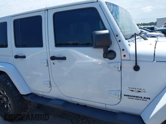 ✅ 2017 Jeep Wrangler Unlimited Sahara • VIN: 1C4BJWEG3HL646965 • Lot: 42788030. Listed on IAAI with 147,061 mi. Free auction sales archive from the USA and detailed vehicle history report at DreamBid. Image 13.