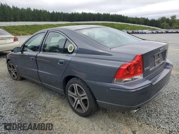 ✅ 2006 Volvo S60 2.4L Turbo • VIN: YV1RS547062554720 • Lot: 72323294. Wystawiony na Copart z przebiegiem 50 345 mil. Bezpłatny archiwum sprzedaży aukcyjnych z USA i szczegółowy raport historii pojazdu na DreamBid. Zdjęcie 2.