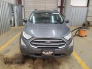 ✅ 2021 Ford EcoSport SE • VIN: MAJ3S2GEXMC422534 • Lot: 82603515. Wystawiony na Copart z przebiegiem 97 335 mil. Bezpłatny archiwum sprzedaży aukcyjnych z USA i szczegółowy raport historii pojazdu na DreamBid. Zdjęcie 5.