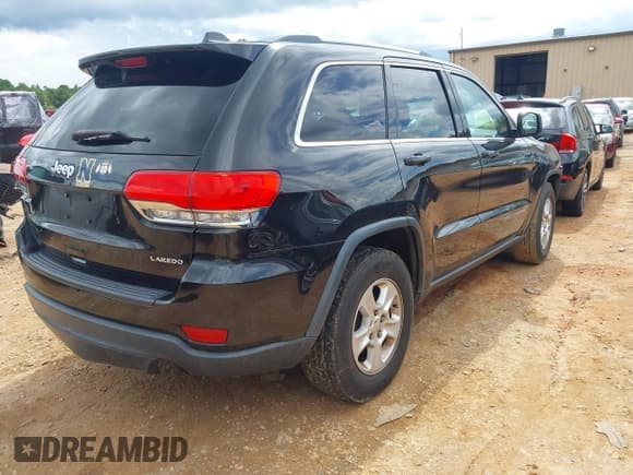 ✅ 2015 Jeep Grand Cherokee Laredo • VIN: 1C4RJEAG0FC125942 • Лот: 42986978. Опубликован ранее на IAAI с пробегом 158 072 миль. Бесплатный доступ к архиву аукционных продаж из США и подробный отчёт об истории автомобиля на DreamBid. Изображение 4.