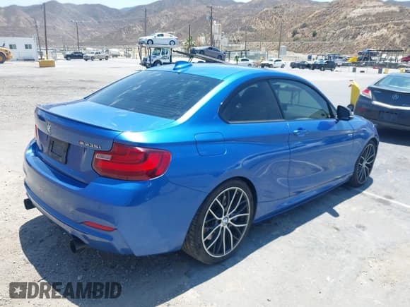 ✅ 2015 BMW 2 Series M235i • VIN: WBA1J7C55FV288916 • Лот: 42773923. Опубликован ранее на IAAI с пробегом 102 287 миль. Бесплатный доступ к архиву аукционных продаж из США и подробный отчёт об истории автомобиля на DreamBid. Изображение 4.