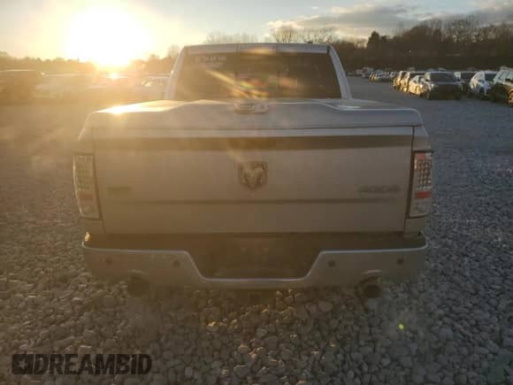 2009 Dodge 1500 SLT с VIN 1D3HV13T59S741494, выставлен на аукционе Copart как лот 82898344 с пробегом 271 655 миль миль и Списание • Salvage title. История ставок и продаж доступна на DreamBid. Изображение 6.