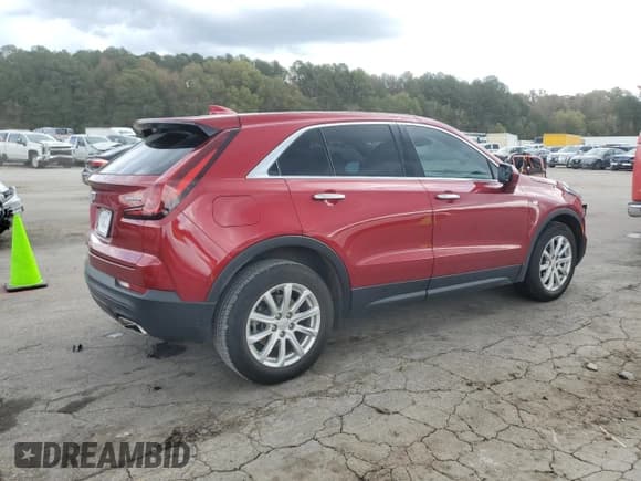 ✅ 2021 Cadillac XT4 FWD Luxury • VIN: 1GYAZAR44MF031416 • Лот: 82414724. Опубликован ранее на Copart с пробегом 60 392 миль. Бесплатный доступ к архиву аукционных продаж из США и подробный отчёт об истории автомобиля на DreamBid. Изображение 3.