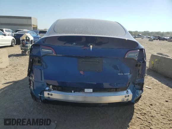 ✅ 2024 Tesla Model Y Long Range • VIN: 7SAYGDEE5RA266395 • Лот: 84393875. Опубликован ранее на Copart с пробегом 2 658 миль. Бесплатный доступ к архиву аукционных продаж из США и подробный отчёт об истории автомобиля на DreamBid. Изображение 6.