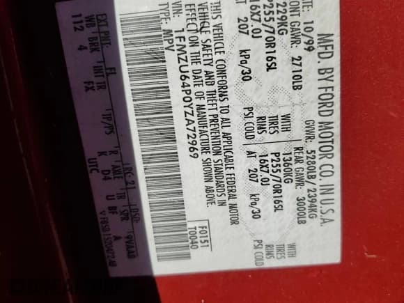 ✅ 2000 Ford Explorer • VIN: 1FMZU64P0YZA72969 • Лот: 90815905. Опубликован ранее на Copart с пробегом 201 983 миль. Бесплатный доступ к архиву аукционных продаж из США и подробный отчёт об истории автомобиля на DreamBid. Изображение 13.