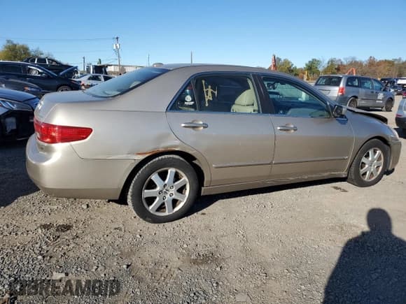 ✅ 2005 Honda Accord EX-L • VIN: 1HGCM66505A015432 • Lot: 89576535. Listed on Copart with 116,108 mi. Free auction sales archive from the USA and detailed vehicle history report at DreamBid. Image 3.
