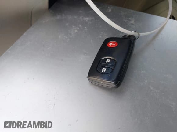 ✅ 2014 Toyota Prius Four • VIN: JTDKN3DU3E0373310 • Lot: 42369735. Wystawiony na IAAI z przebiegiem 171 215 mil. Bezpłatny archiwum sprzedaży aukcyjnych z USA i szczegółowy raport historii pojazdu na DreamBid. Zdjęcie 11.