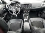 ✅ 2018 Jeep Compass Latitude • VIN: 3C4NJCBB5JT263110 • Lot: 47280185. Wystawiony na Copart z przebiegiem 123 653 mil. Bezpłatny archiwum sprzedaży aukcyjnych z USA i szczegółowy raport historii pojazdu na DreamBid. Zdjęcie 8.