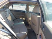 ✅ 2004 Honda Accord EX • VIN: 1HGCM66574A009190 • Lot: 43152033. Listed on IAAI with 197,615 mi. Free auction sales archive from the USA and detailed vehicle history report at DreamBid. Image 8.