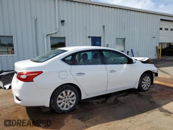 ✅ 2018 Nissan Sentra SR • VIN: 3N1AB7AP8JY320714 • Lot: 84654755. Wystawiony na Copart z przebiegiem 121 052 mil. Bezpłatny archiwum sprzedaży aukcyjnych z USA i szczegółowy raport historii pojazdu na DreamBid. Zdjęcie 3.