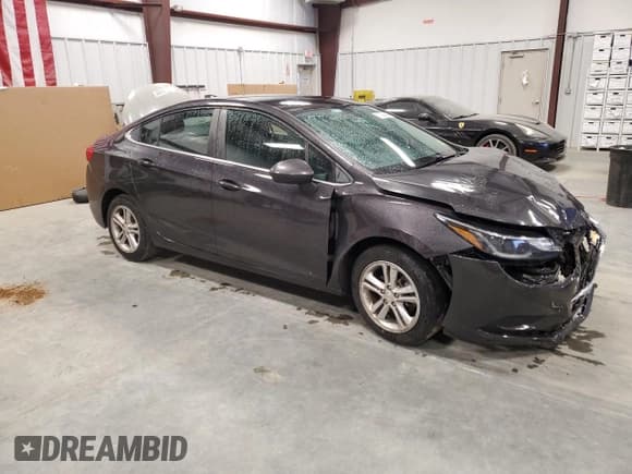 ✅ 2016 Chevrolet Cruze LT • VIN: 1G1BE5SM8G7251673 • Lot: 37538443. Listed on Copart with 61,588 mi. Free auction sales archive from the USA and detailed vehicle history report at DreamBid. Image 4.