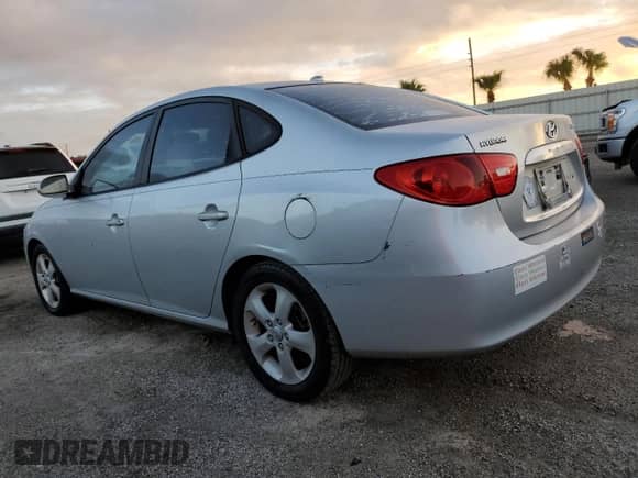 2008 Hyundai Elantra GLS z VIN KMHDU46D18U475406, wystawiony jako Copart lot #75056064 z przebiegiem 136 673 mil mil oraz Szkoda całkowita • Salvage title. Historia ofert i sprzedaży dostępna na DreamBid. Obrazek 2.