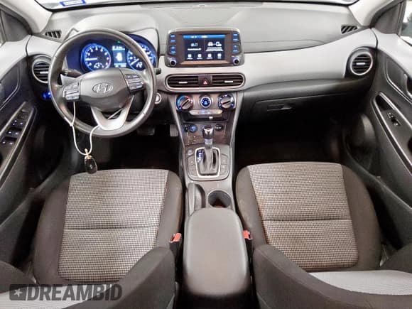 ✅ 2021 Hyundai Kona SEL • VIN: KM8K22AAXMU737304 • Лот: 63745555. Опубликован ранее на Copart с пробегом 76 653 миль. Бесплатный доступ к архиву аукционных продаж из США и подробный отчёт об истории автомобиля на DreamBid. Изображение 8.