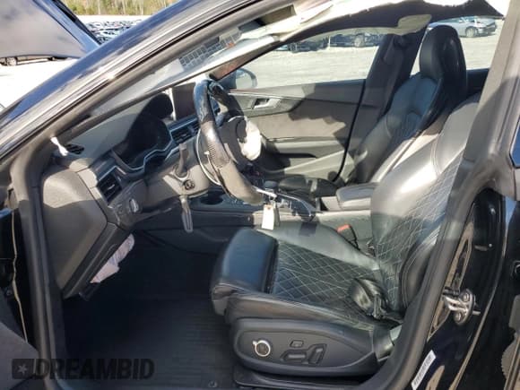 ✅ 2019 Audi S5 Sportback Premium Plus • VIN: WAUB4CF50KA079634 • Lot: 93440895. Wystawiony na Copart z przebiegiem Nie podano. Bezpłatny archiwum sprzedaży aukcyjnych z USA i szczegółowy raport historii pojazdu na DreamBid. Zdjęcie 7.