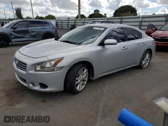 ✅ 2010 Nissan Maxima SV • VIN: 1N4AA5AP9AC804099 • Лот: 85119035. Опубликован ранее на Copart с пробегом 100 067 миль. Бесплатный доступ к архиву аукционных продаж из США и подробный отчёт об истории автомобиля на DreamBid. Изображение 1.