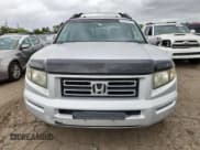 ✅ 2008 Honda Ridgeline RTS • VIN: 2HJYK16498H542438 • Лот: 70179765. Опубликован ранее на Copart с пробегом 224 218 миль. Бесплатный доступ к архиву аукционных продаж из США и подробный отчёт об истории автомобиля на DreamBid. Изображение 5.