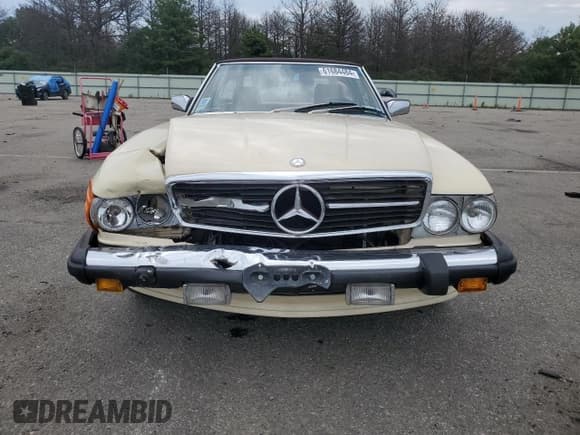 ✅ 1989 Mercedes-Benz 560 SL • VIN: WDBBA48D9KA102252 • Lot: 61684484. Listed on Copart with 111,537 mi. Free auction sales archive from the USA and detailed vehicle history report at DreamBid. Image 5.
