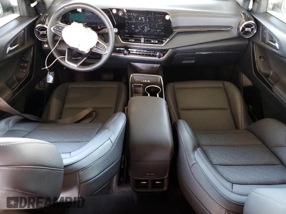 ✅ 2025 Chevrolet Equinox FWD LT • VIN: 3GNAXHEG3SL194816 • Lot: 85891745. Wystawiony na Copart z przebiegiem 23 723 mil. Bezpłatny archiwum sprzedaży aukcyjnych z USA i szczegółowy raport historii pojazdu na DreamBid. Zdjęcie 8.