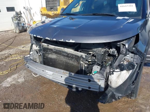 ✅ 2013 Ford Explorer Limited • VIN: 1FM5K8F85DGA50803 • Lot: 41643201. Wystawiony na IAAI z przebiegiem 125 589 mil. Bezpłatny archiwum sprzedaży aukcyjnych z USA i szczegółowy raport historii pojazdu na DreamBid. Zdjęcie 6.