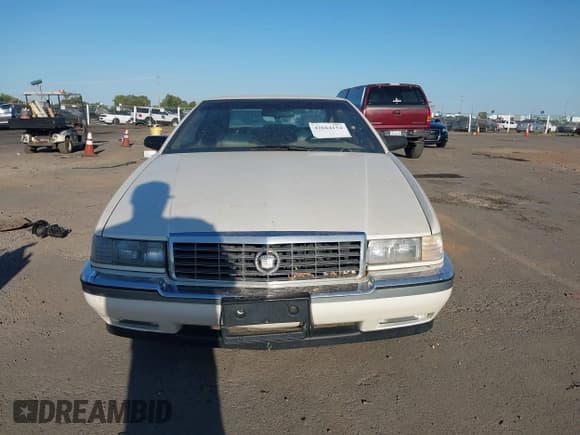 ✅ 1992 Cadillac Eldorado • VIN: 1G6EL13B5NU622807 • Лот: 42664154. Опубликован ранее на IAAI с пробегом 158 613 миль. Бесплатный доступ к архиву аукционных продаж из США и подробный отчёт об истории автомобиля на DreamBid. Изображение 6.