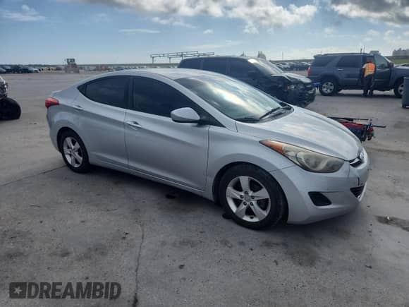 2013 Hyundai Elantra GLS with VIN 5NPDH4AE0DH248253, listed as a Copart auction lot 85163945 with 236,357 mi miles and Salvage title. Bid and sale history available at DreamBid. Image 4.
