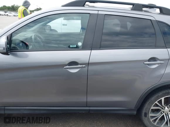 ✅ 2019 Mitsubishi Outlander SE • VIN: JA4AP4AU8KU013142 • Лот: 42181135. Опубликован ранее на IAAI с пробегом 86 081 миль. Бесплатный доступ к архиву аукционных продаж из США и подробный отчёт об истории автомобиля на DreamBid. Изображение 14.