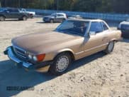 ✅ 1984 Mercedes-Benz 380 SL • VIN: WDBBA45AXEA012235 • Лот: 43484647. Опубликован ранее на IAAI с пробегом 169 485 миль. Бесплатный доступ к архиву аукционных продаж из США и подробный отчёт об истории автомобиля на DreamBid. Изображение 2.