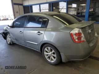 ✅ 2011 Nissan Sentra SL • VIN: 3N1AB6AP4BL647958 • Lot: 86181935. Wystawiony na Copart z przebiegiem 180 706 mil. Bezpłatny archiwum sprzedaży aukcyjnych z USA i szczegółowy raport historii pojazdu na DreamBid. Zdjęcie 2.