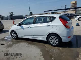 ✅ 2017 Hyundai Accent SE • VIN: KMHCT5AE1HU359689 • Lot: 74086494. Wystawiony na Copart z przebiegiem 75 008 mil. Bezpłatny archiwum sprzedaży aukcyjnych z USA i szczegółowy raport historii pojazdu na DreamBid. Zdjęcie 2.