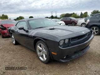 ✅ 2010 Dodge Challenger R/T Classic • VIN: 2B3CJ5DT6AH296877 • Lot: 72045134. Wystawiony na Copart z przebiegiem 58 647 mil. Bezpłatny archiwum sprzedaży aukcyjnych z USA i szczegółowy raport historii pojazdu na DreamBid. Zdjęcie 4.