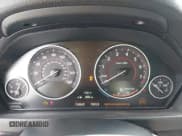 ✅ 2015 BMW 3 Series 328i xDrive • VIN: WBA3B3C57FJ985025 • Lot: 42140398. Wystawiony na IAAI z przebiegiem 134 643 mil. Bezpłatny archiwum sprzedaży aukcyjnych z USA i szczegółowy raport historii pojazdu na DreamBid. Zdjęcie 7.