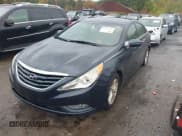 ✅ 2013 Hyundai Sonata GLS • VIN: 5NPEB4AC8DH727010 • Lot: 43371383. Listed on IAAI with 139,796 mi. Free auction sales archive from the USA and detailed vehicle history report at DreamBid. Image 2.