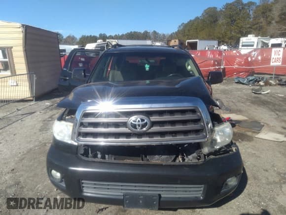 ✅ 2010 Toyota Sequoia SR5 • VIN: 5TDZM5G15AS001408 • Lot: 41351847. Listed on IAAI with 268,240 mi. Free auction sales archive from the USA and detailed vehicle history report at DreamBid. Image 12.