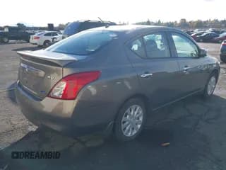 ✅ 2014 Nissan Versa S • VIN: 3N1CN7AP5EK451298 • Лот: 43623953. Опубликован ранее на IAAI с пробегом 148 937 миль. Бесплатный доступ к архиву аукционных продаж из США и подробный отчёт об истории автомобиля на DreamBid. Изображение 4.