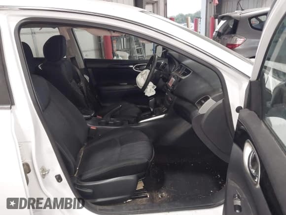 ✅ 2017 Nissan Sentra SL • VIN: 3N1AB7AP3HY349791 • Lot: 42814920. Listed on IAAI with 122,603 mi. Free auction sales archive from the USA and detailed vehicle history report at DreamBid. Image 5.