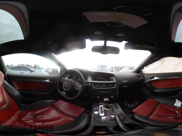 ✅ 2013 Audi S5 Premium Plus • VIN: WAUCGAFR0DA074875 • Лот: 40936036. Опубликован ранее на IAAI с пробегом 165 923 миль. Бесплатный доступ к архиву аукционных продаж из США и подробный отчёт об истории автомобиля на DreamBid. Изображение 19.