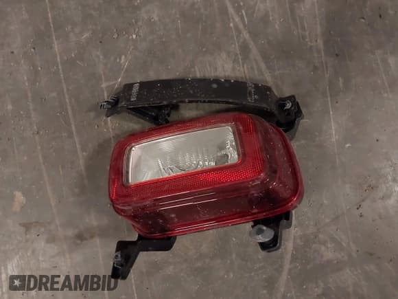 ✅ 2024 Hyundai Venue SEL • VIN: KMHRC8A33RU332537 • Lot: 40965362. Listed on IAAI with 6,223 mi. Free auction sales archive from the USA and detailed vehicle history report at DreamBid. Image 12.